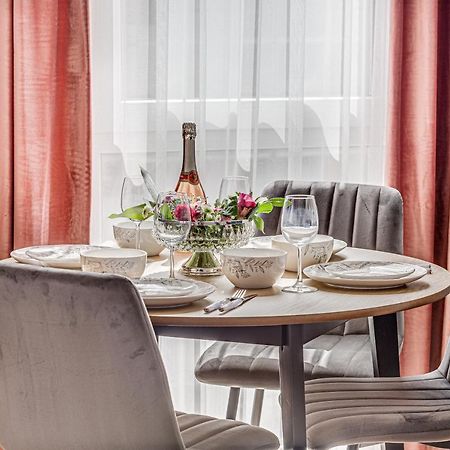 Elegant Apartment Near Afi & Atrium Mall Arad Eksteriør bilde