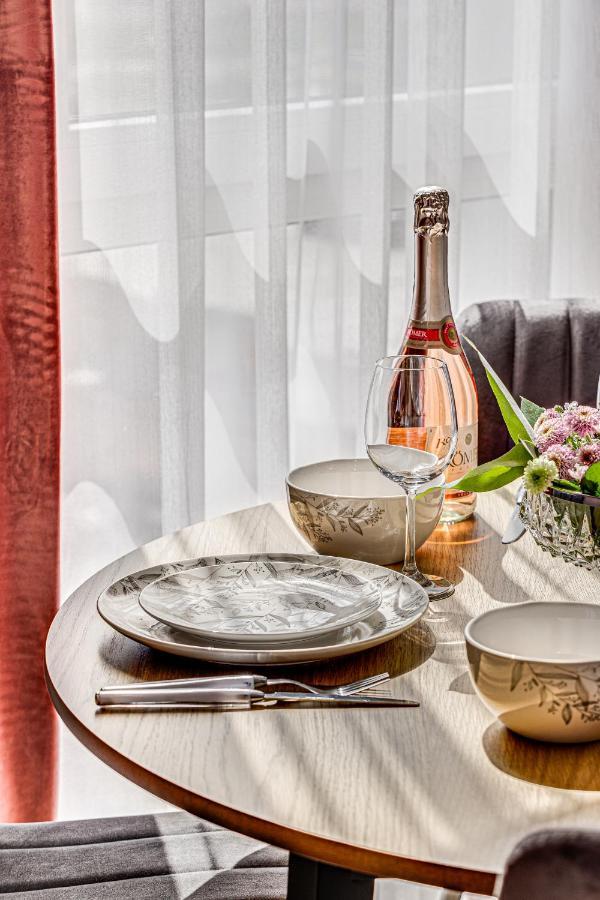 Elegant Apartment Near Afi & Atrium Mall Arad Eksteriør bilde