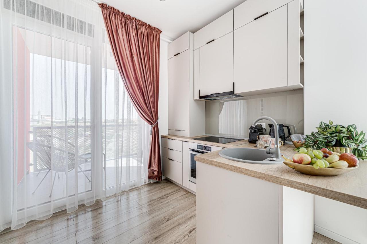 Elegant Apartment Near Afi & Atrium Mall Arad Eksteriør bilde