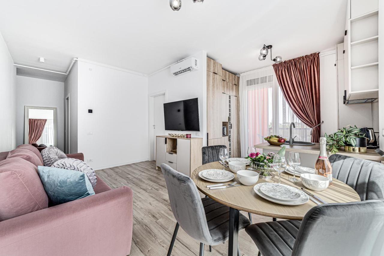 Elegant Apartment Near Afi & Atrium Mall Arad Eksteriør bilde
